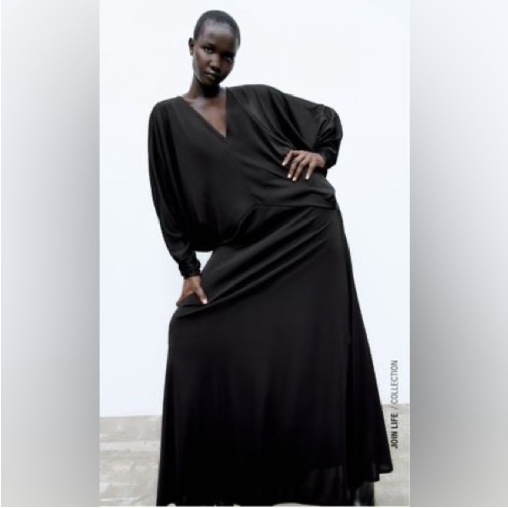 Zara VOLUMINOUS SLEEVE DRESS Batwing Sleeve Elegant Black Maxi Dress - Picture 2 of 8